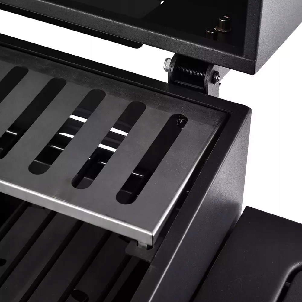 Grill gazowy Riwall Szwagier 0,5l - 5 palnikowy 4+1 + pokrowiec + sztućce Szerokość rusztu 60 cm