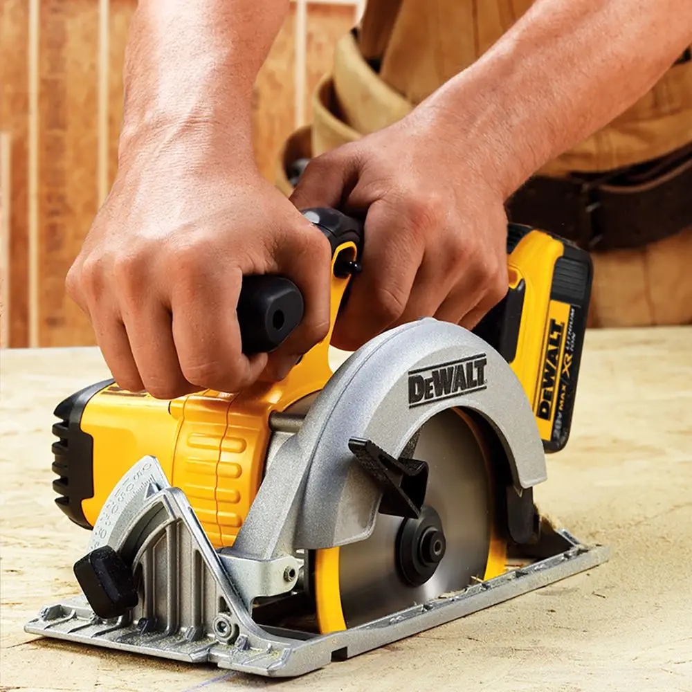 Piła tarczowa 18V 165mm DeWalt DCS391N Praca z szyną prowadzącą nie
