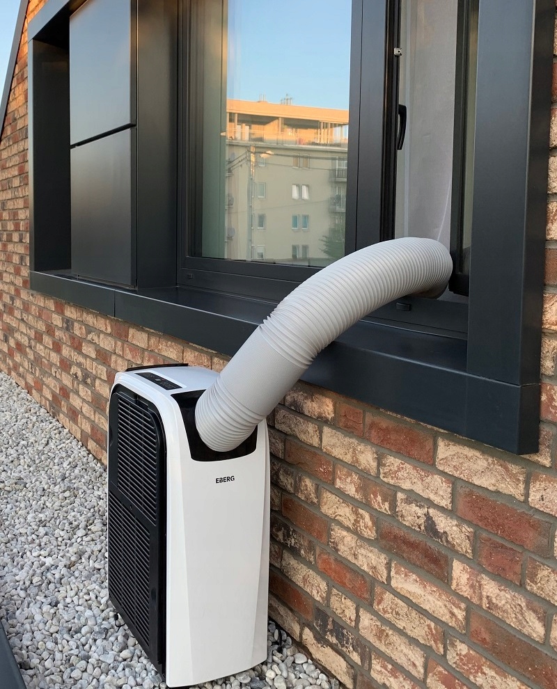 Klimatyzator przenośny 4w1 EBERG QUBO 4kW Osusza 70l/24h+WiFi +Pompa ciepła Marka EBERG