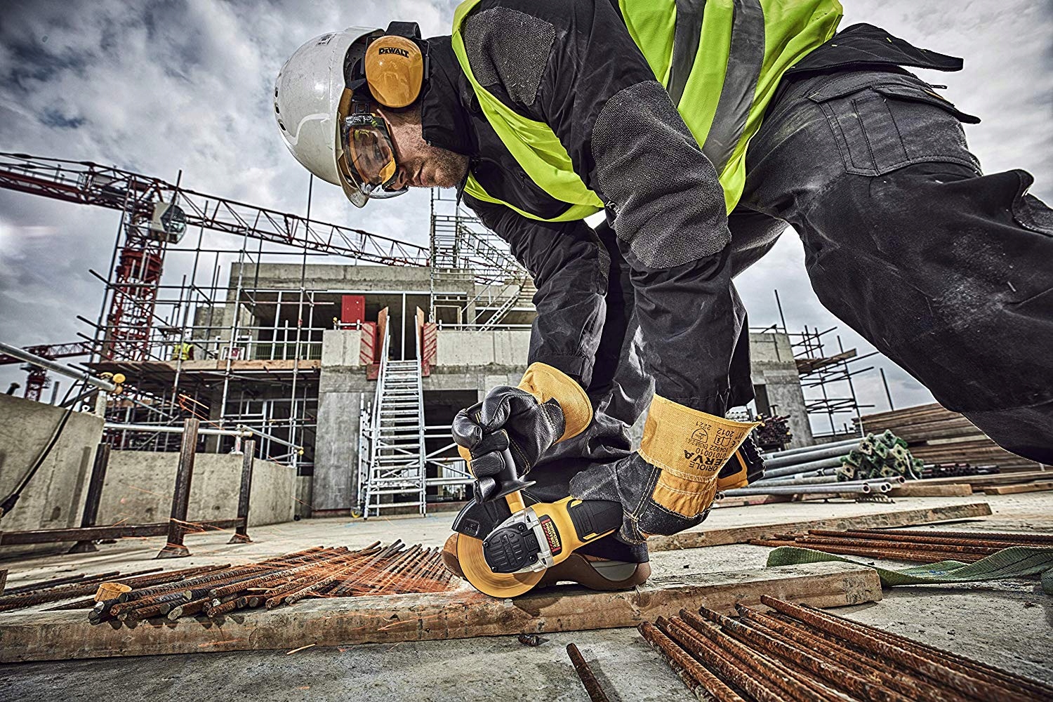 Szlifierka kątowa DeWalt DCG406nt bezszczotkowa baterie 18v akumulatorowa Marka DeWalt