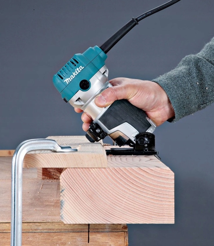 Frezarka górnowrzecionowa Makita RT0702CX2J Marka Makita