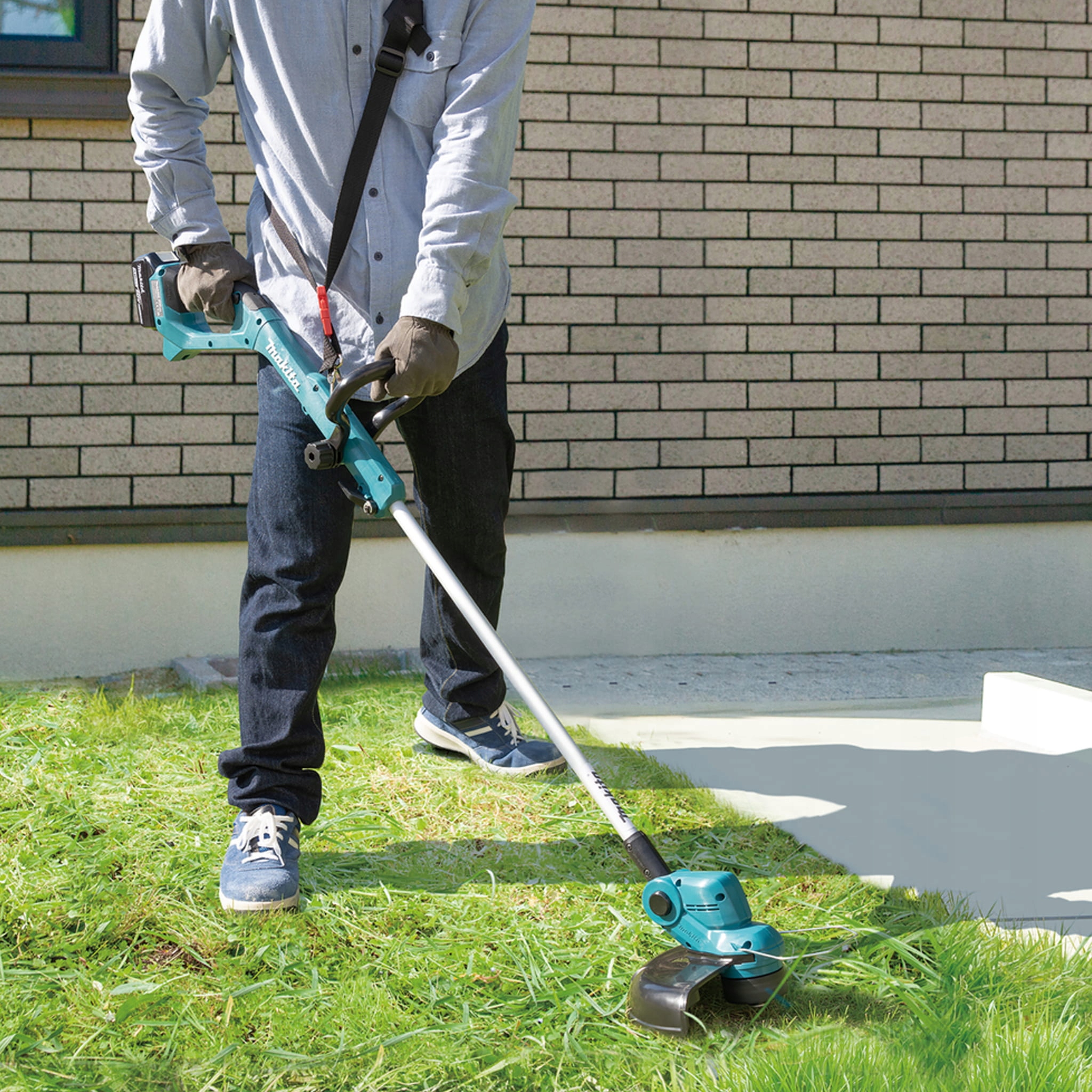 Podkaszarka akumulatorowa 18V 26cm Makita DUR193Z Kosa Aku BODY Rodzaj podkaszarka